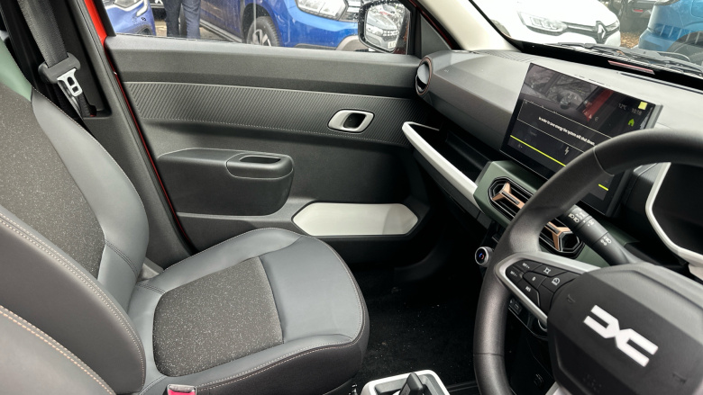 Dacia Spring 27kWh Extreme 65 48kW 5dr Auto Electric Hatchback